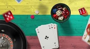 Live Casino trực tiếp với người chia bài chuyên nghiệp